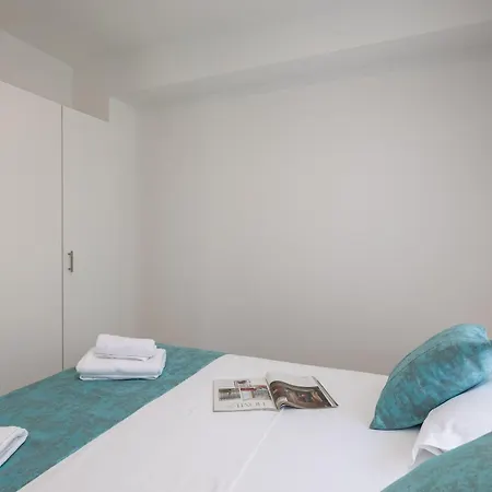 Providenca - Beachfront *