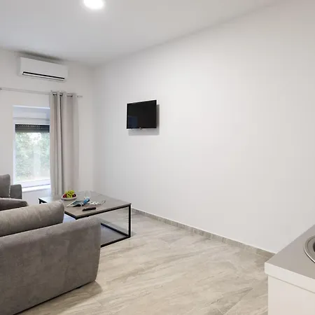 Providenca - Beachfront Makarska