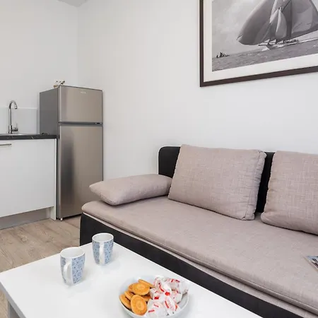 Providenca - Beachfront * Makarska
