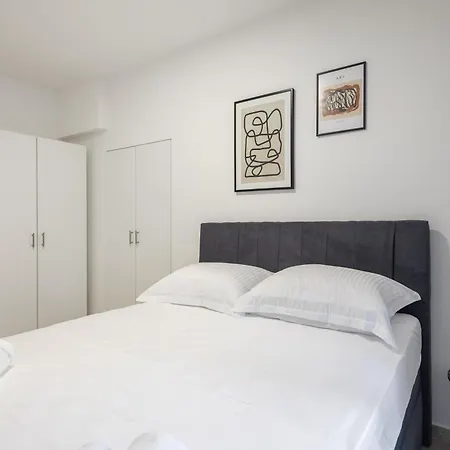 Providenca - Beachfront Apartment *