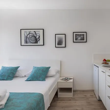 Providenca - Beachfront Apartment