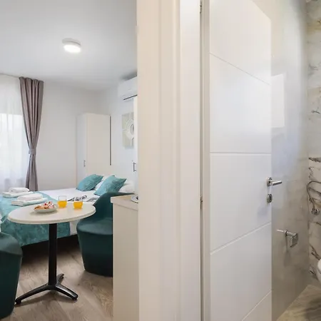 Providenca - Beachfront Apartamento