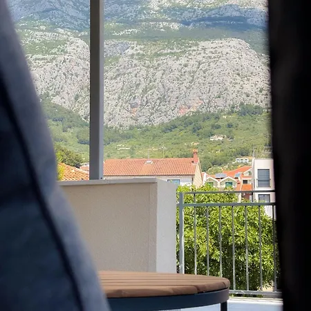 Beachfront Apartments Makarska *