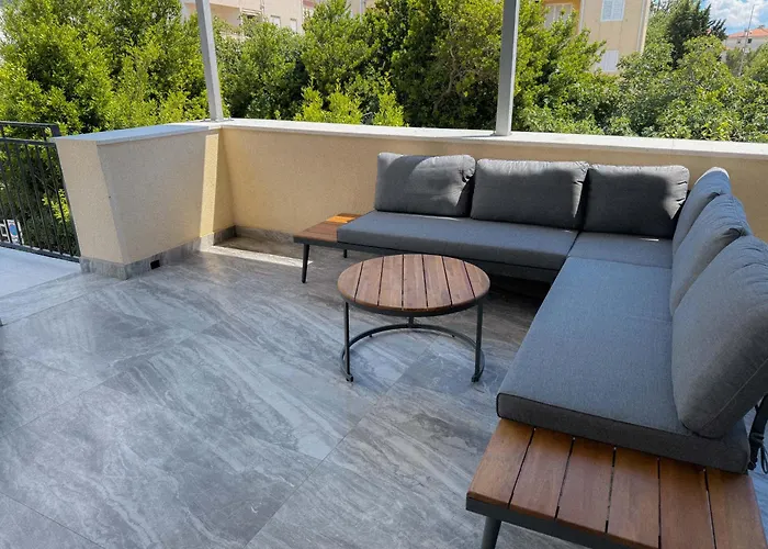 Beachfront Apartments Makarska Makarska